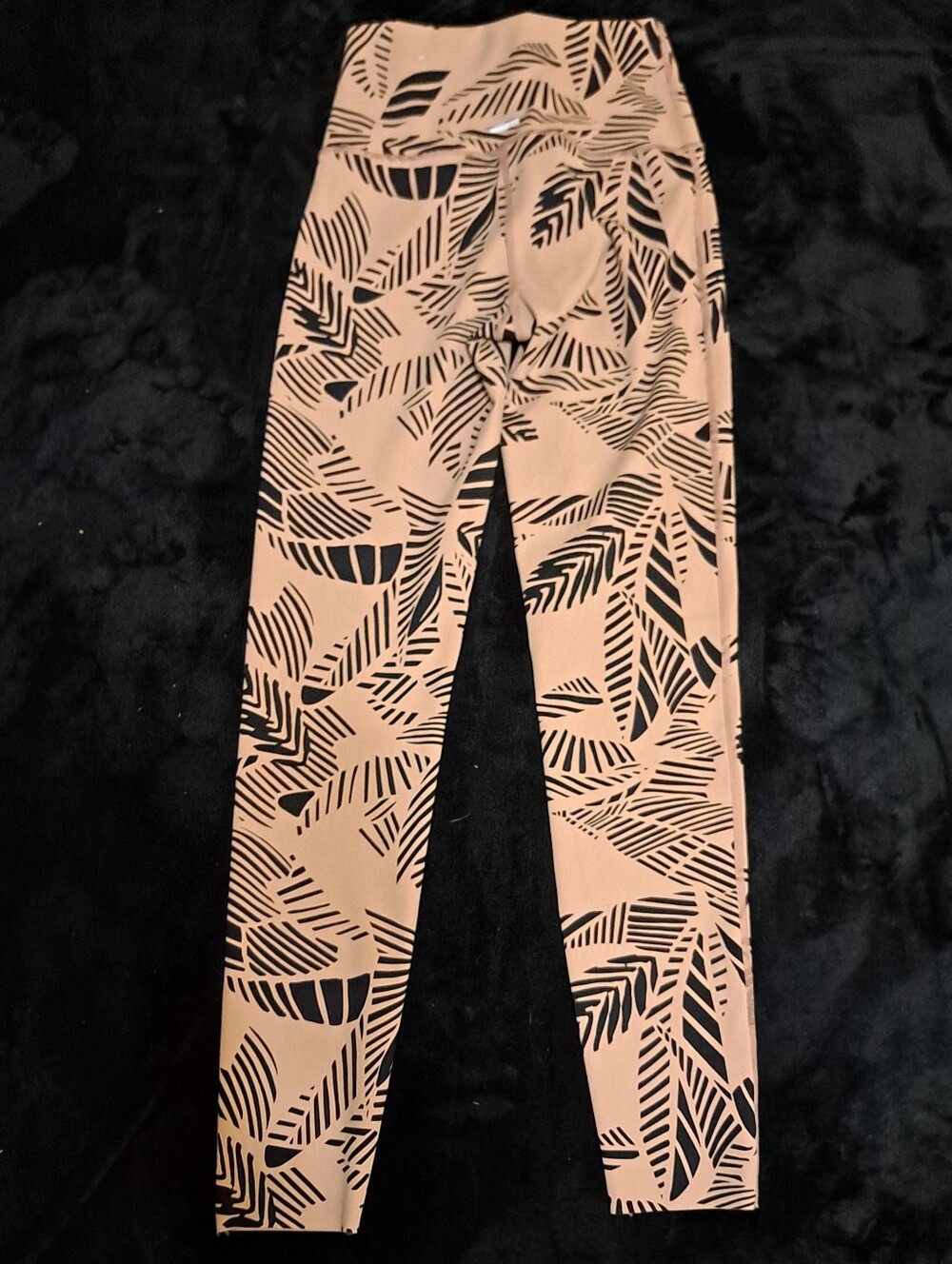 Aerie High-Waist Tan Leggings with Black Leaf Print Sz S